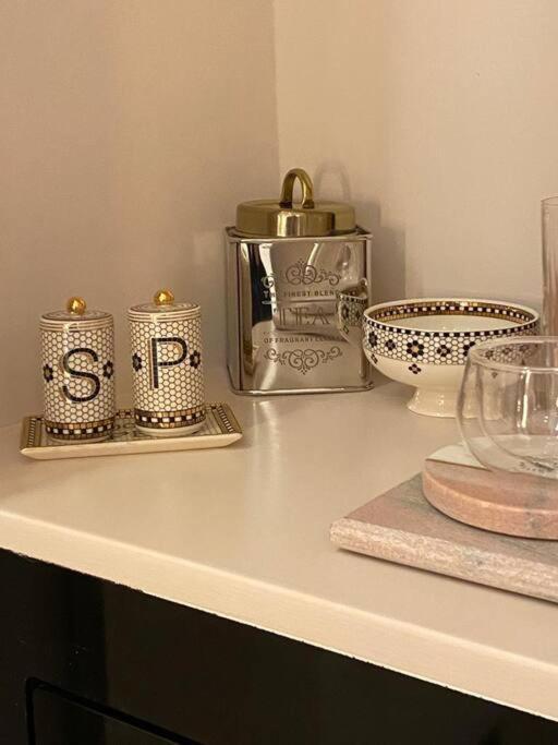 Luxury Georgian Apartment - 5 Minute Walk To Spa Bath Esterno foto