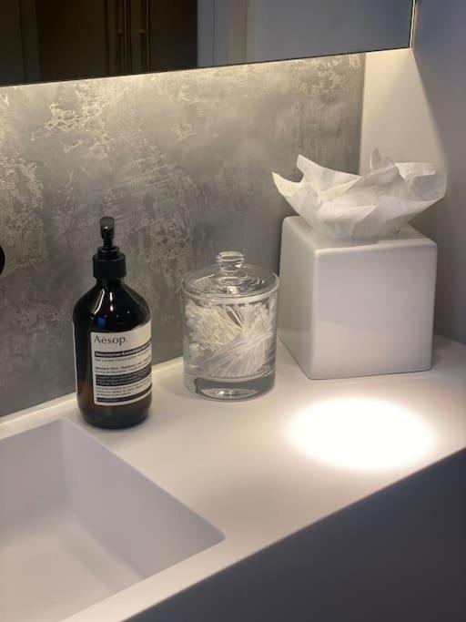 Luxury Georgian Apartment - 5 Minute Walk To Spa Bath Esterno foto
