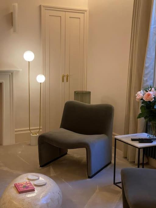 Luxury Georgian Apartment - 5 Minute Walk To Spa Bath Esterno foto